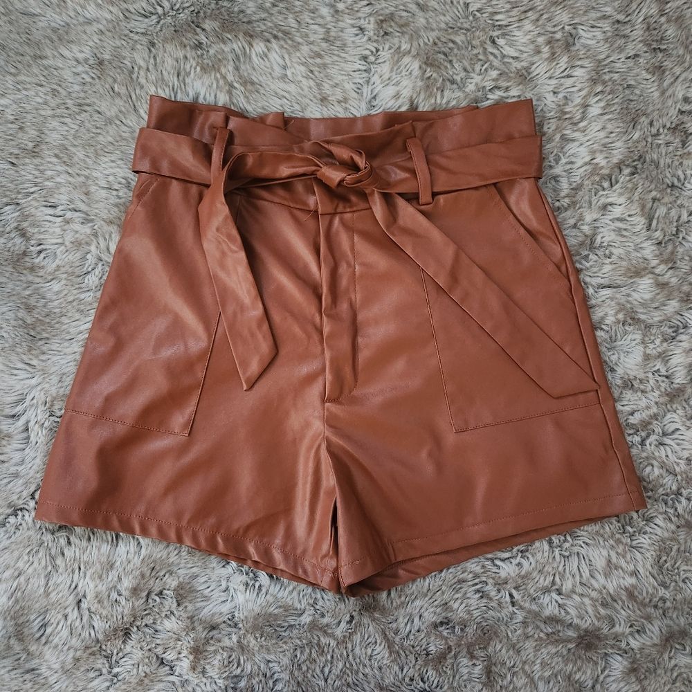Unbranded Paper Bag Waist Pleather Shorts Brown Women's Size‎ Medium